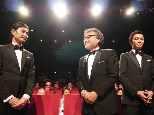 タキシードがかっこいい！松田龍平＆長谷川博己inカンヌ写真ギャラリー（8枚目）