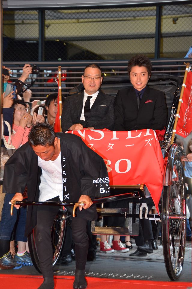藤原竜也、人力車乗って登場！フォトギャラリー（2枚目）