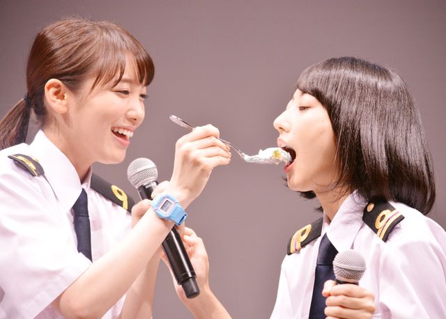 武田玲奈、飯豊まりえからサプライズケーキ！「マジで航海してます。～Second Season～」制作発表会（34枚目）