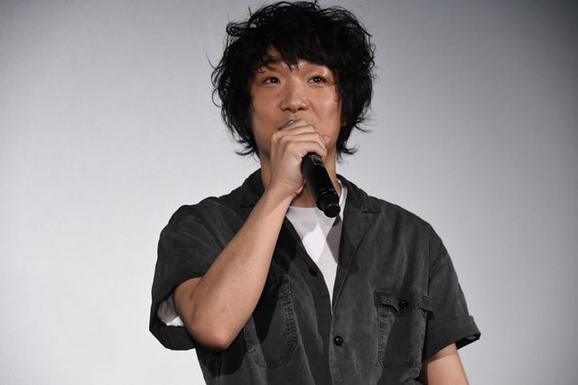 菅田将暉、初監督作上映会で石崎ひゅーいと弾き語り（12枚目）