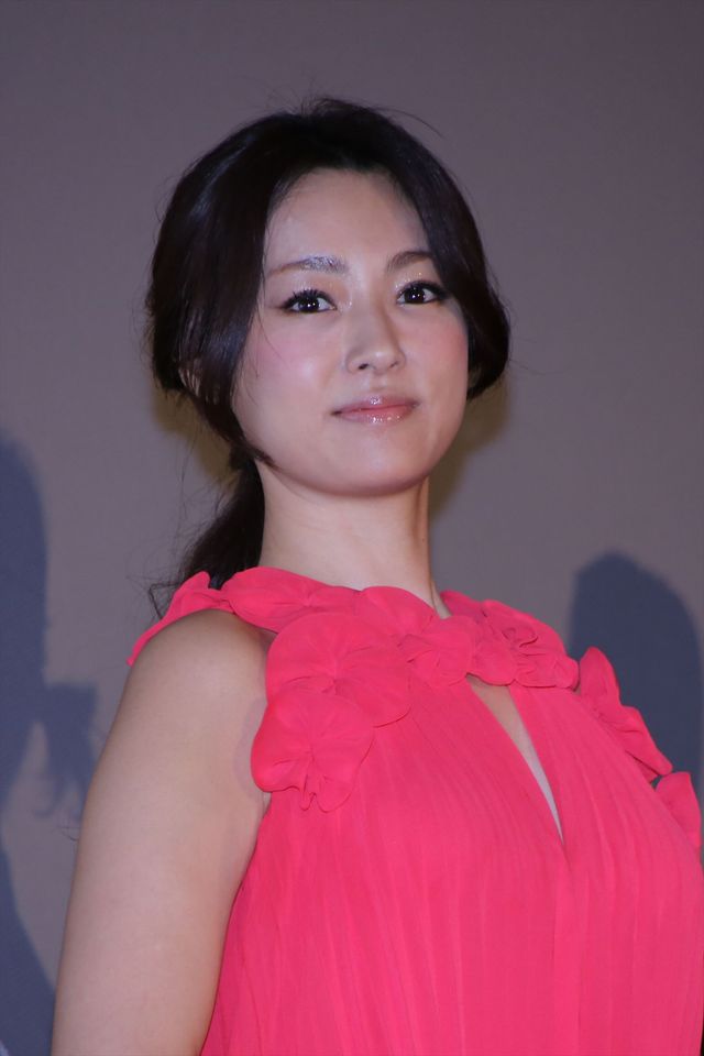 深田恭子のキュートなピンクドレス姿！フォトギャラリー（5枚目）