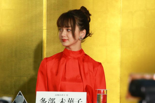 キスマイ北山＆多部未華子が猫ポーズ！『トラさん～僕が猫になったワケ～』完成報告会見（3枚目）