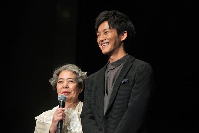 映画『ツナグ』の主題歌披露付き舞台あいさつフォトギャラリー（3枚目）