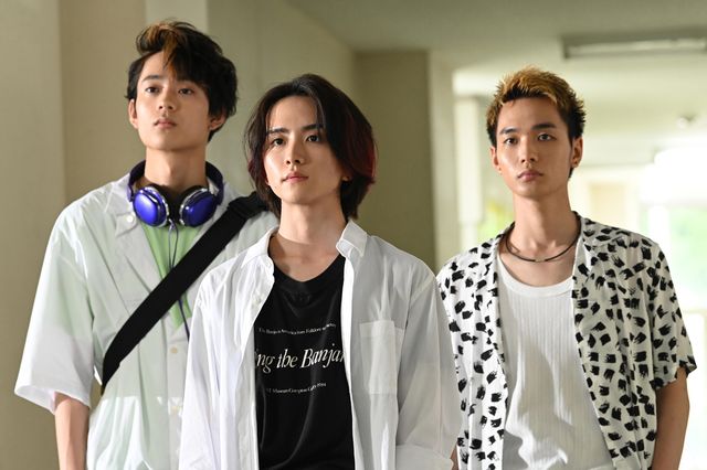 浜辺美波が教師役！24時間テレビ44ドラマスペシャル「生徒が人生をやり直せる学校」場面カット（4枚目）