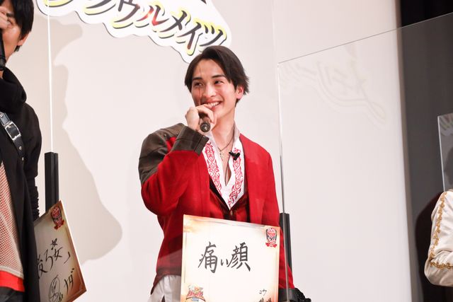 変身ポーズも！『騎士竜戦隊リュウソウジャー　特別編　メモリー・オブ・ソウルメイツ』公開記念舞台あいさつ（5枚目）