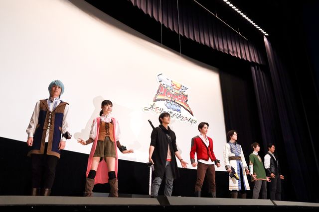 変身ポーズも！『騎士竜戦隊リュウソウジャー　特別編　メモリー・オブ・ソウルメイツ』公開記念舞台あいさつ（8枚目）