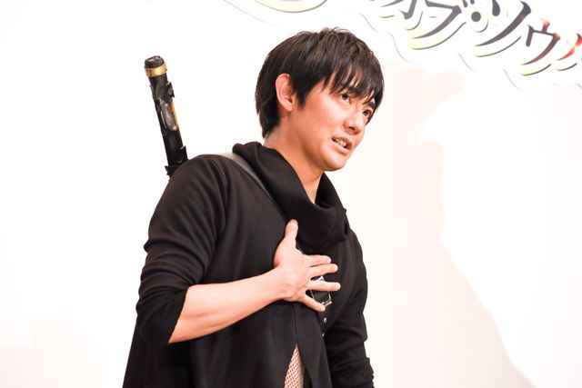 変身ポーズも！『騎士竜戦隊リュウソウジャー　特別編　メモリー・オブ・ソウルメイツ』公開記念舞台あいさつ（11枚目）