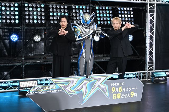 「仮面ライダーマイス」主要キャスト7人集結！制作発表会見（3枚目）