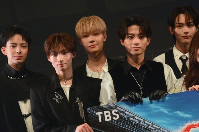 中村倫也、2組の“ボーイズグループ”と登壇！圧巻のパフォーマンス「DREAM STAGE」制作発表会見（5枚目）