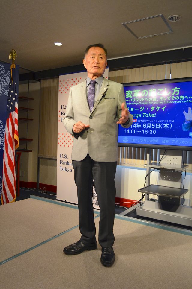 最も成功した日系人の一人！ジョージ・タケイ来日フォトギャラリー（6枚目）
