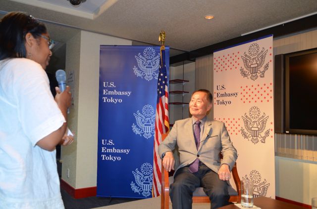 最も成功した日系人の一人！ジョージ・タケイ来日フォトギャラリー（12枚目）