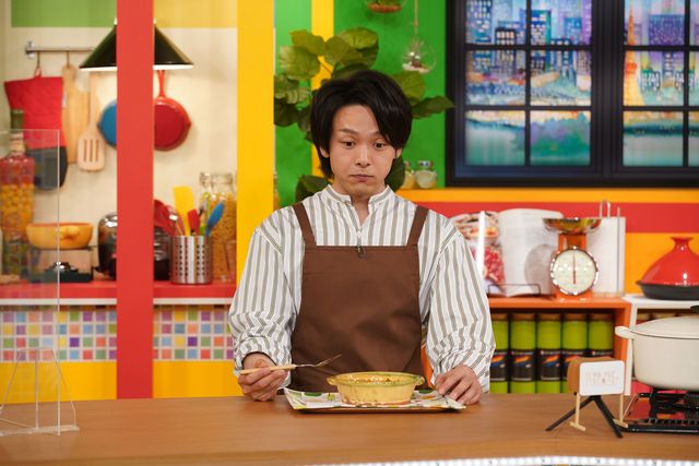 中村倫也のエプロン姿！「今日、うちでなに食べる？～世界のぽっかぽか料理編～」（3枚目）