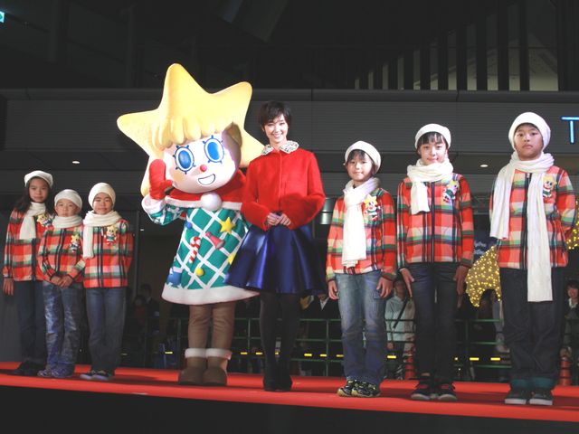 剛力彩芽、まだまだやりたいこといっぱい！「東京スカイツリータウンイルミネーション2013」フォトギャラリー（13枚目）