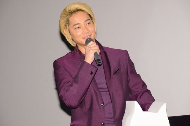 これ、綾野剛です。“ネコカンムリ”かぶってる！『リップヴァンウィンクルの花嫁』初日舞台あいさつ【フォトギャラリー】（7枚目）