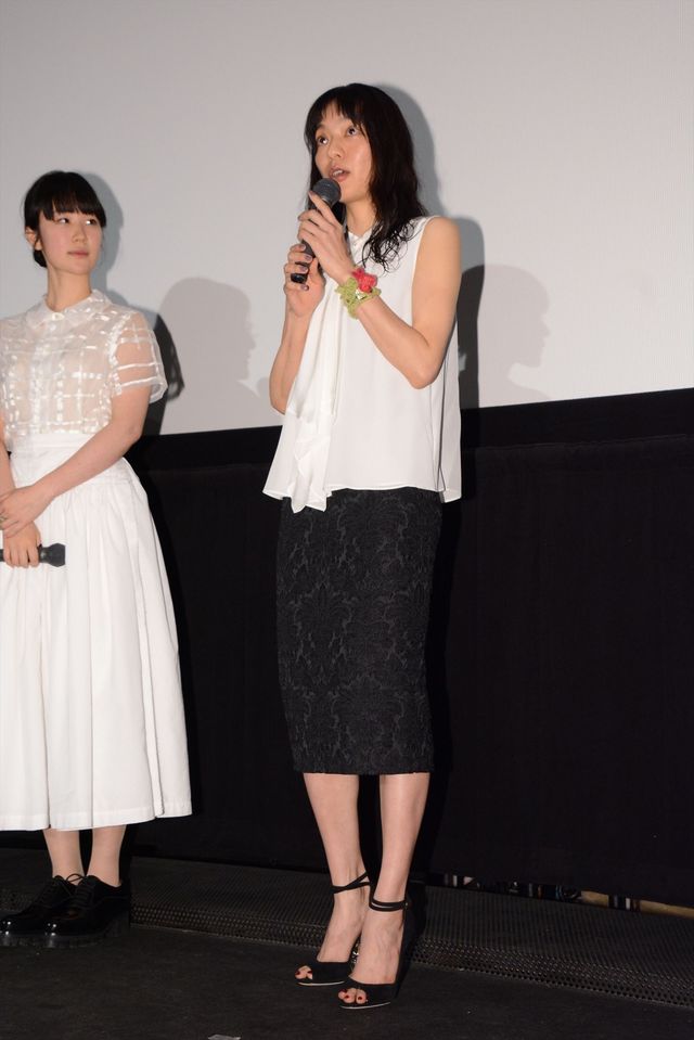 これ、綾野剛です。“ネコカンムリ”かぶってる！『リップヴァンウィンクルの花嫁』初日舞台あいさつ【フォトギャラリー】（9枚目）