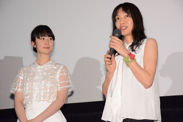 これ、綾野剛です。“ネコカンムリ”かぶってる！『リップヴァンウィンクルの花嫁』初日舞台あいさつ【フォトギャラリー】（10枚目）