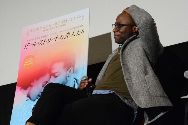 コムアイ、初来日のバリー・ジェンキンス監督にバレンタインチョコ（4枚目）