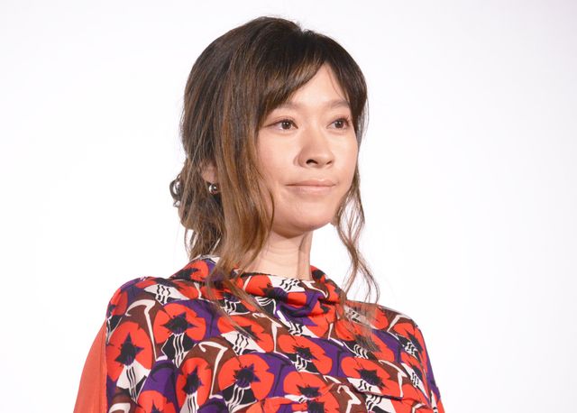 広瀬すずらカラフルなドレスで登場！映画『SUNNY 強い気持ち・強い愛』初日舞台あいさつ：フォトギャラリー