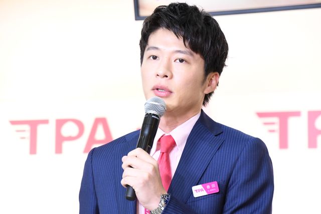 田中圭×千葉雄大×戸次重幸×吉田鋼太郎、茨城空港で「おっさんずラブ」会見（6枚目）