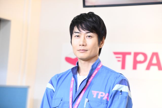 田中圭×千葉雄大×戸次重幸×吉田鋼太郎、茨城空港で「おっさんずラブ」会見（18枚目）