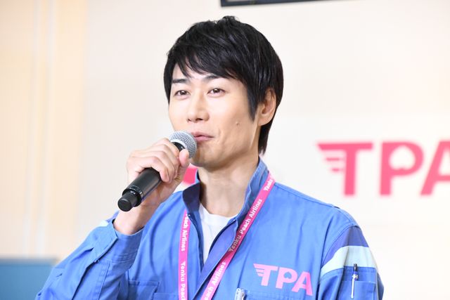 田中圭×千葉雄大×戸次重幸×吉田鋼太郎、茨城空港で「おっさんずラブ」会見（20枚目）