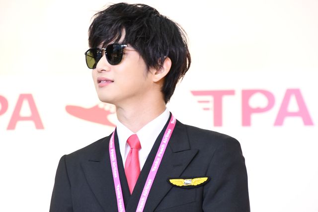 田中圭×千葉雄大×戸次重幸×吉田鋼太郎、茨城空港で「おっさんずラブ」会見（23枚目）