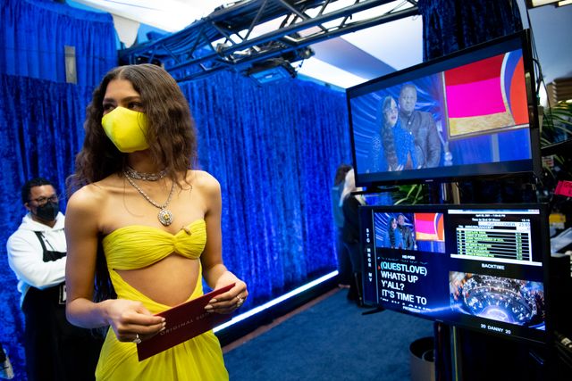 マスクとのコーデも！女優たちのオスカールック（23枚目）