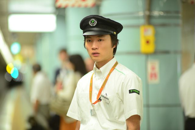 杉野遥亮、片山萌美ら出演！新人・金井浩人＆池脇千鶴W主演『きらきら眼鏡』場面写真（5枚目）