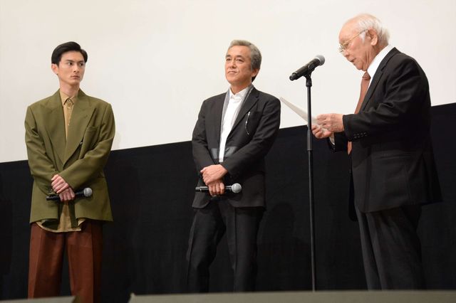 高良健吾、中島貞夫監督からの手紙にハニカミ『多十郎殉愛記』公開記念舞台あいさつ（11枚目）
