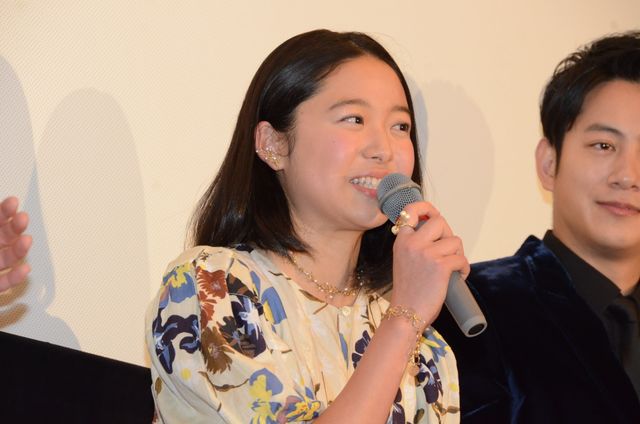 浅田次郎が藤野涼子、溝端淳平らキャスト陣を称える！『輪違屋糸里　京女たちの幕末』初日舞台あいさつ：フォトギャラリー