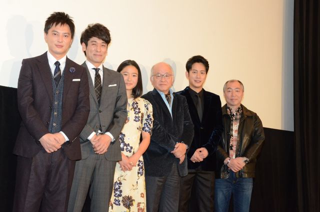 浅田次郎が藤野涼子、溝端淳平らキャスト陣を称える！『輪違屋糸里　京女たちの幕末』初日舞台あいさつ（10枚目）