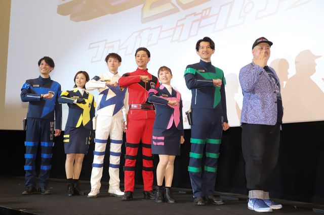 「デカレンジャー」“ボス”稲田徹のかけ声で6人同時変身！『デカレンジャー20th』初日舞台あいさつ（2枚目）