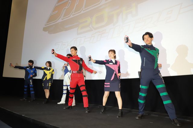 「デカレンジャー」“ボス”稲田徹のかけ声で6人同時変身！『デカレンジャー20th』初日舞台あいさつ（4枚目）