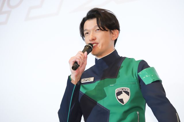 「デカレンジャー」“ボス”稲田徹のかけ声で6人同時変身！『デカレンジャー20th』初日舞台あいさつ（7枚目）