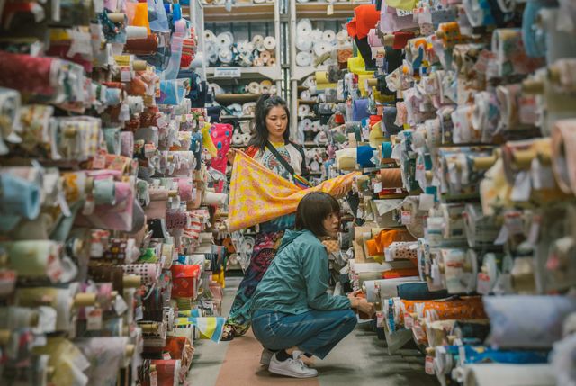 福田沙紀が「普段から目立たないこと」を武器に立ち上がる！入江悠監督『シュシュシュの娘』場面カットほか（3枚目）