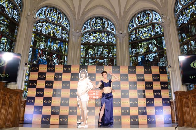 佐藤仁美、結果にコミット！体重12.2kg減＆ウエスト20.5cm減＆体脂肪10.5％減！【写真19枚】（5枚目）
