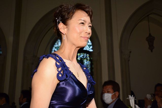 佐藤仁美、結果にコミット！体重12.2kg減＆ウエスト20.5cm減＆体脂肪10.5％減！【写真19枚】（6枚目）