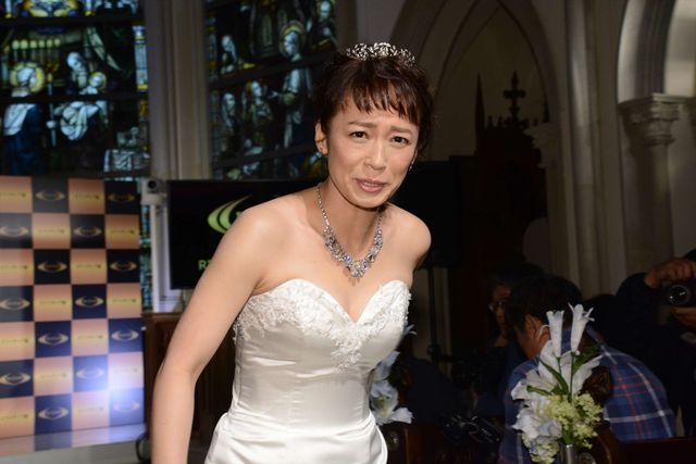 佐藤仁美、結果にコミット！体重12.2kg減＆ウエスト20.5cm減＆体脂肪10.5％減！【写真19枚】（12枚目）