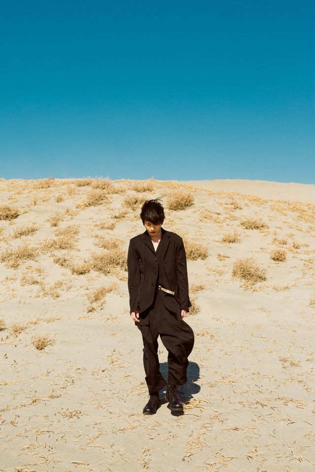 田中圭の写真集「R」より【10枚】（2枚目）