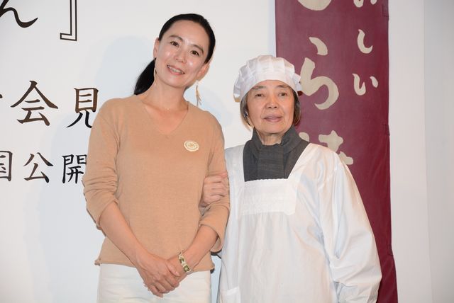 ハンセン病患者の施設を訪ねるなど普段しない役づくりを行ったという樹木希林。高倉健さんと菅原文太さんの話題も出ました。河瀬直美監督の新作映画『あん』製作会見【フォトギャラリー】（2枚目）