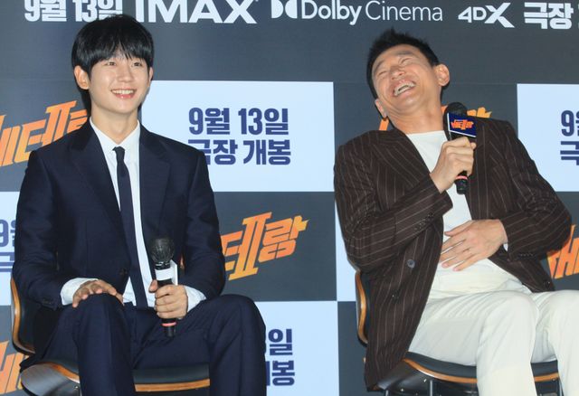 ファン・ジョンミン＆チョン・へイン、映画『ベテラン2』制作報告会の様子（7枚目）