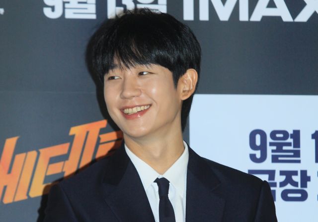 ファン・ジョンミン＆チョン・へイン、映画『ベテラン2』制作報告会の様子（8枚目）