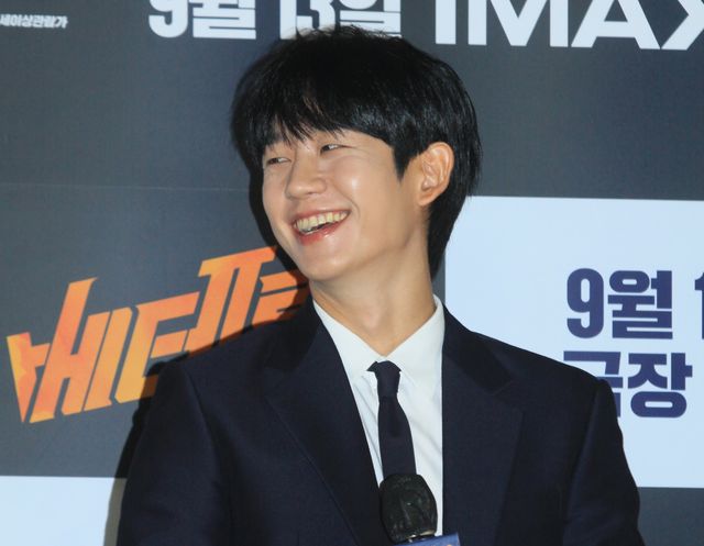 ファン・ジョンミン＆チョン・へイン、映画『ベテラン2』制作報告会の様子（10枚目）