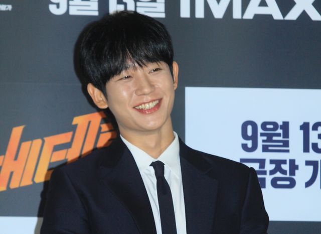 ファン・ジョンミン＆チョン・へイン、映画『ベテラン2』制作報告会の様子（12枚目）