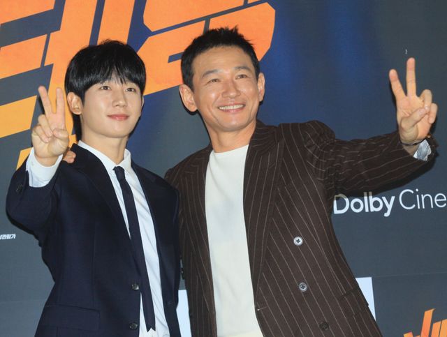 ファン・ジョンミン＆チョン・へイン、映画『ベテラン2』制作報告会の様子（21枚目）