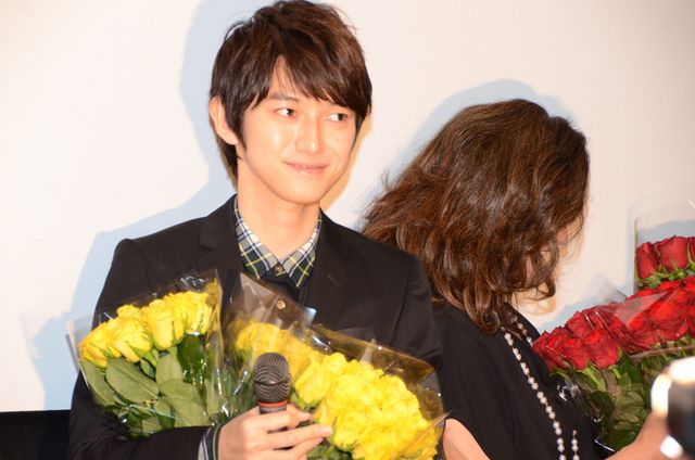 花粉症だけど誕生日を祝福され喜ぶ本郷奏多！『シネマの天使』初日舞台あいさつフォトギャラリー（8枚目）