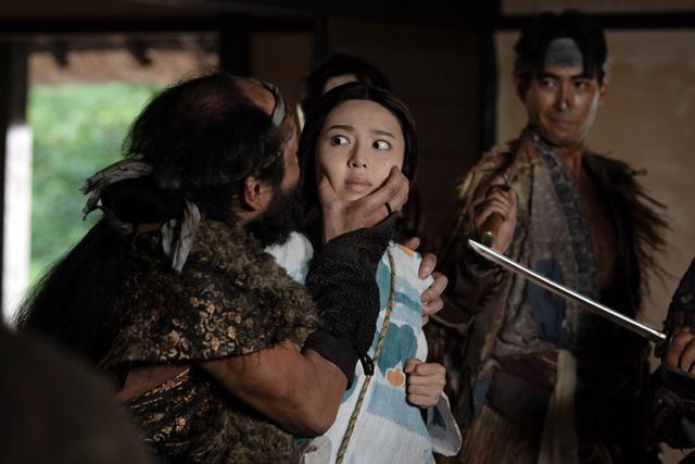 豊臣秀長（仲野太賀）のビフォアアフターが凄すぎる！「豊臣兄弟！」第1回場面写真（8枚目）