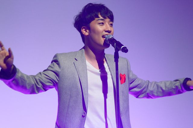 BIGBANGのV.I、瀧本美織にむちゃぶり！「指恋（ゆびこい）～君に贈るメッセージ～」配信記念イベント（4枚目）