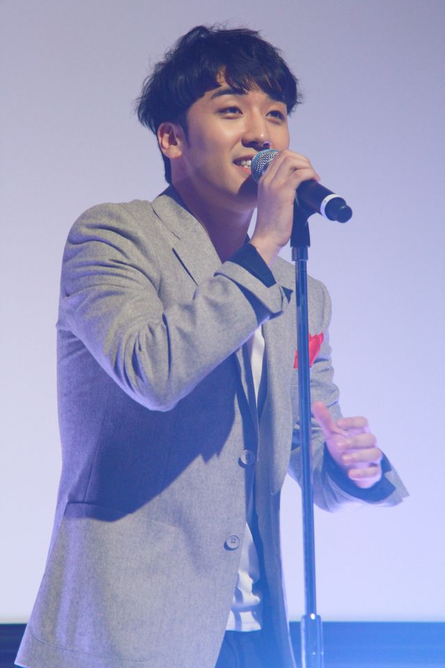 BIGBANGのV.I、瀧本美織にむちゃぶり！「指恋（ゆびこい）～君に贈るメッセージ～」配信記念イベント（5枚目）