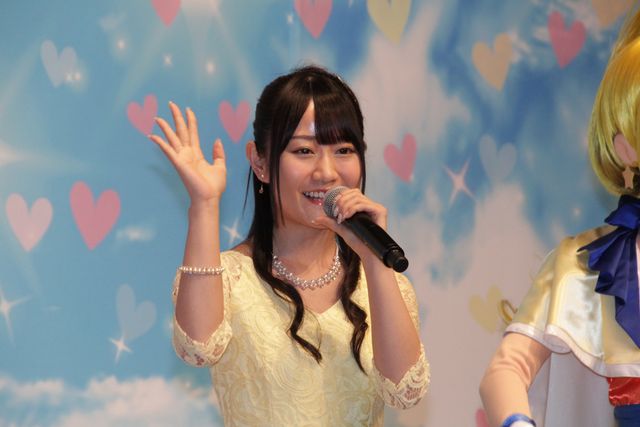 小野賢章、プリキュアに囲まれる！「HUGっと！プリキュア」『映画　プリキュアスーパースターズ！』 合同会見：フォトギャラリー